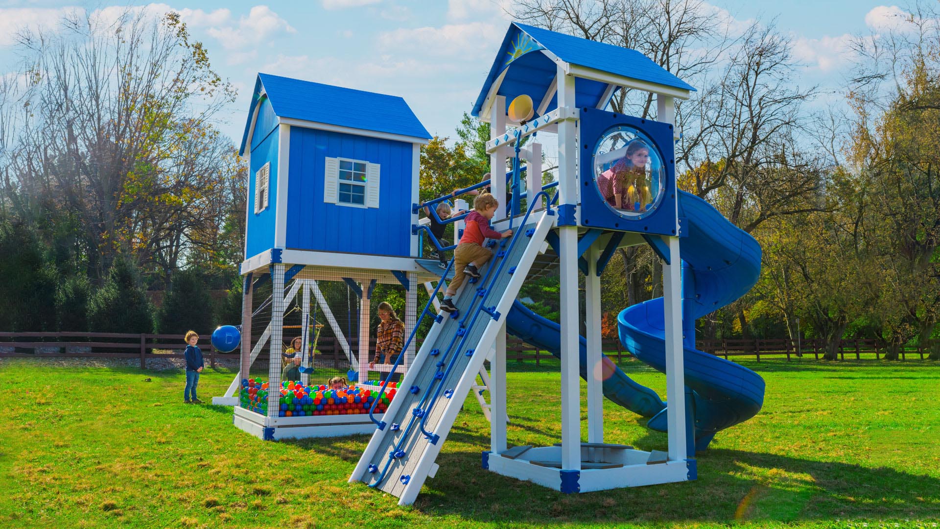 King Swings The Chateau Vinyl Swing Set - Image 3