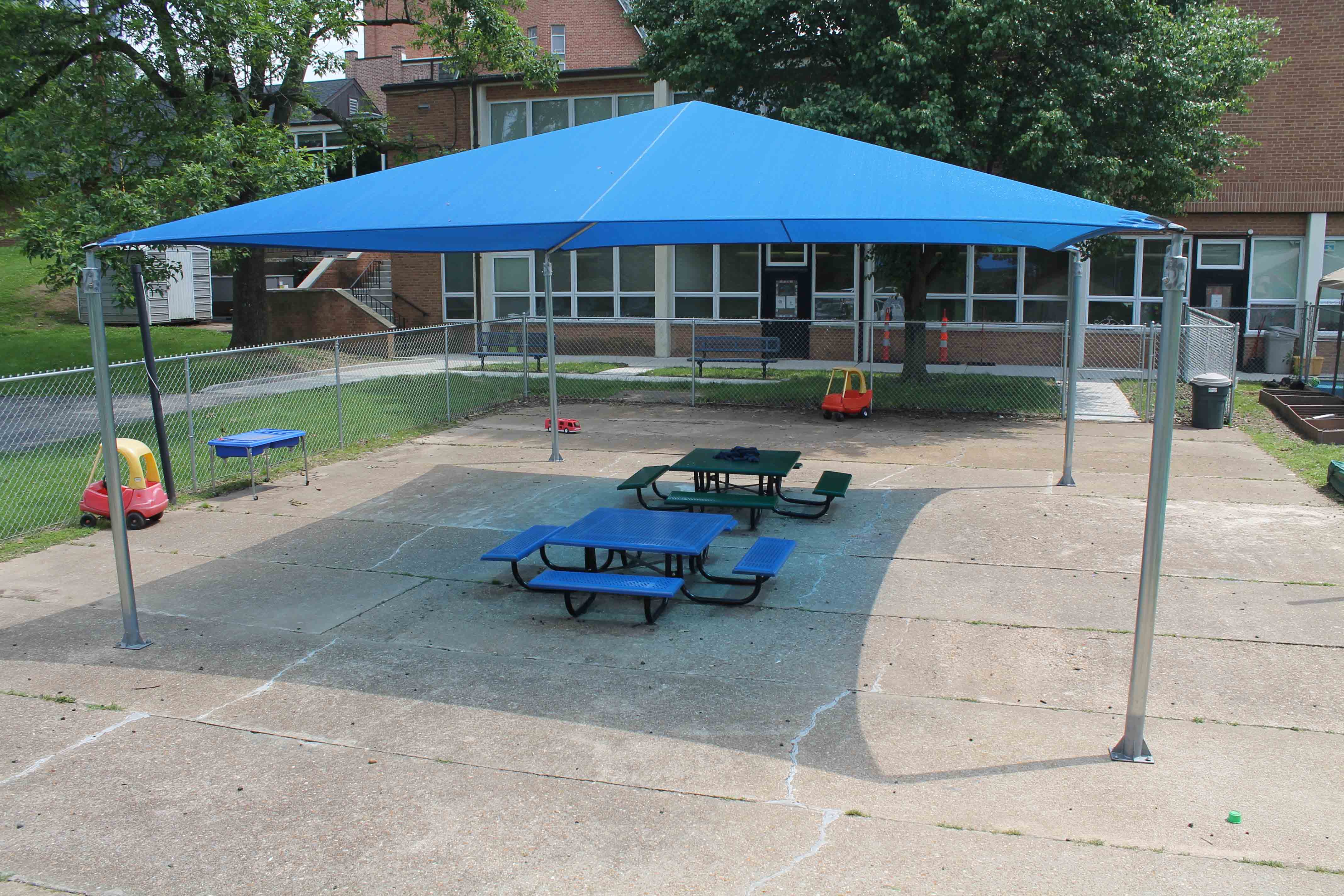 Sports Play Stand Alone Shade Structure