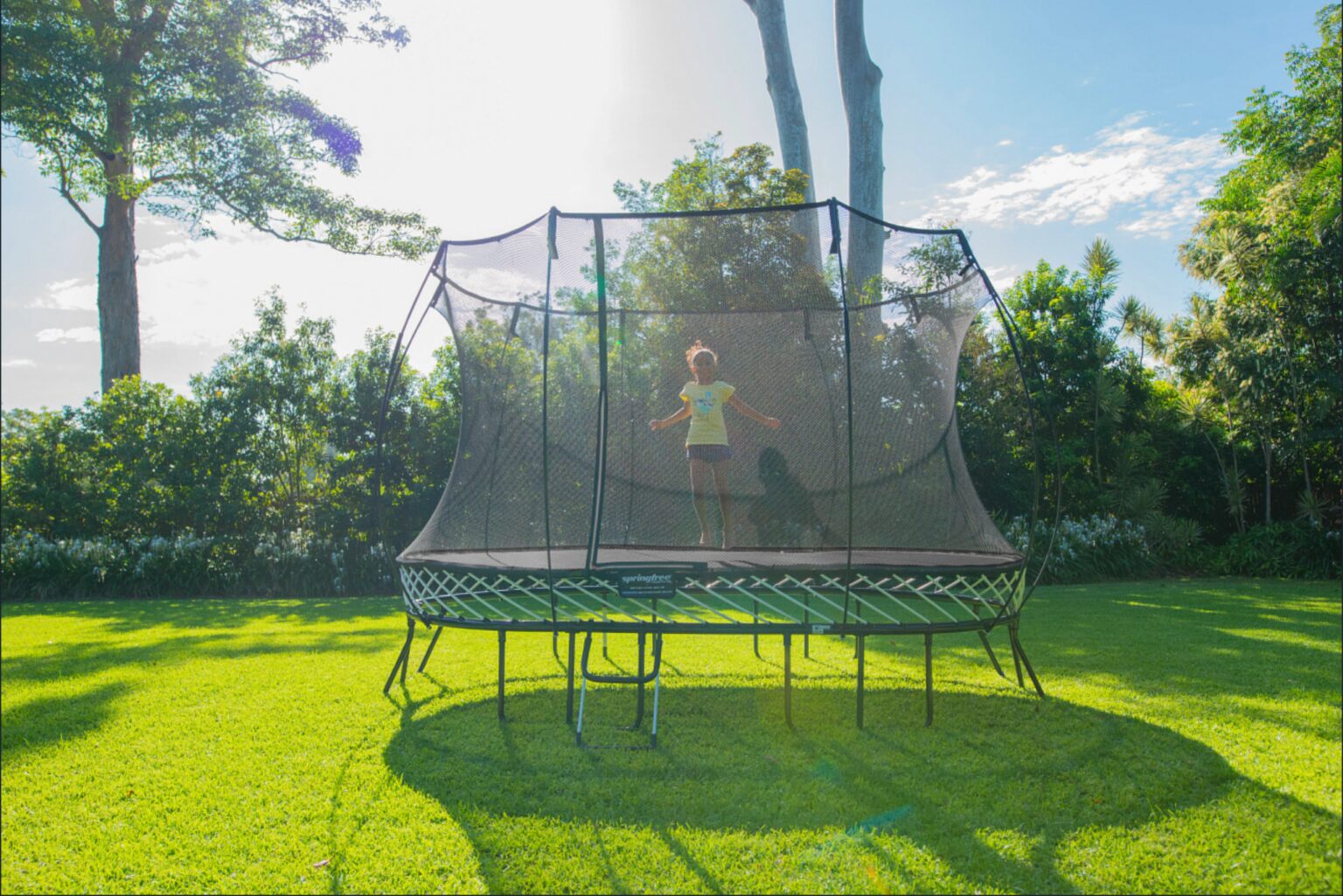 Springfree 8ft x 13ft Large Oval Trampoline - Image 2